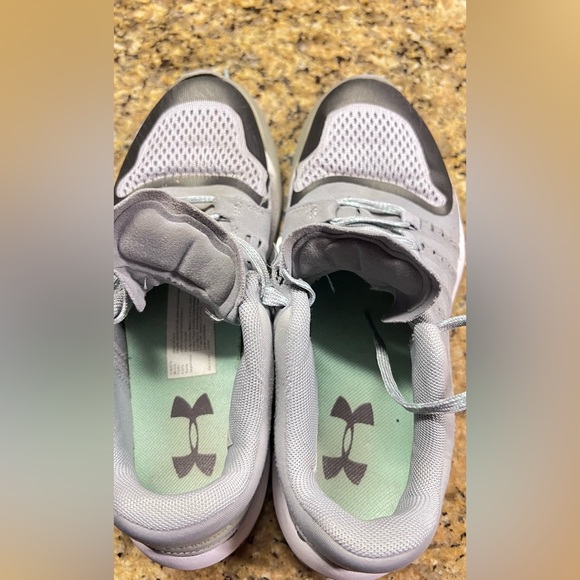 Under Armour Gray Training Shoes – Size 5.5 – Lightweight Running/Gym Sneakers - Picture 5 of 6